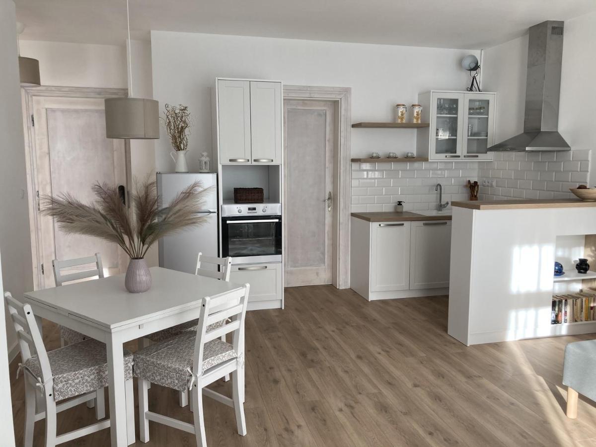 The House Apartment Poprad Exterior photo